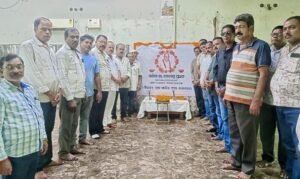 Read more about the article ପୂର୍ବତନ କେନ୍ଦ୍ର ମନ୍ତ୍ରୀ ସ୍ବର୍ଗତ ଦେବେନ୍ଦ୍ର ପ୍ରଧାନଙ୍କୁ ତାଳଚେର ଟ୍ରକ ମାଲିକ ସଂଘର ଶ୍ରଦ୍ଧାଞ୍ଜଳି