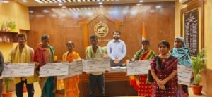 Read more about the article ପଞ୍ଜୀକୃତ ନିର୍ମାଣ ଶ୍ରମିକଙ୍କୁ ସହାୟତା ପ୍ରଦାନ: ୭୩୯ ଜଣଙ୍କୁ ମିଳିଲା ୪ କୋଟିରୁ ଊର୍ଦ୍ଧ୍ବ ଟଙ୍କା