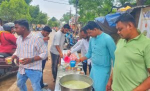 Read more about the article କ୍ଳବ୍ ଗଣପତ୍ ପକ୍ଷରୁ ପଣା ବଣ୍ଟନ