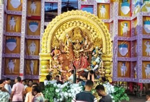 Read more about the article ବିଦାୟ ନେଲେ ମା’ ବାସନ୍ତୀ ଦୁର୍ଗାଭଷାଣି ଦେଖିବାକୁ ଜମିଲା ଶ୍ରଦ୍ଧାଳୁଙ୍କ ଭିଡ