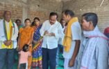 ଧଡ଼ରପାଳ ଗସ୍ତରେ ବିଧାୟକ, ଖୁବଶୀଘ୍ର ଗାଁରେ ନଳକୂପ ଖୋଳିବାକୁ ଦେଲେ ପ୍ରତିଶ୍ରୁତି