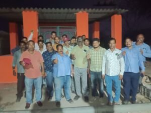 Read more about the article ଚାରି ଦିନ ପରେ ଆଲୁଅ ଦେଖିଲେ ବନ୍ତଳା ସେକ୍ସନର ୪ ଗାଁର ଲୋକ, ଗୁରୁବାରଠୁ ନଥିଲା ଲାଇନ୍