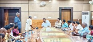 Read more about the article ଜିଲ୍ଲାସ୍ତରୀୟ ମିଳିତ ଜନ ଶୁଣାଣି କାର୍ଯ୍ୟକ୍ରମ:୧୮ଟି ଅଭିଯୋଗ ଗ୍ରହଣ