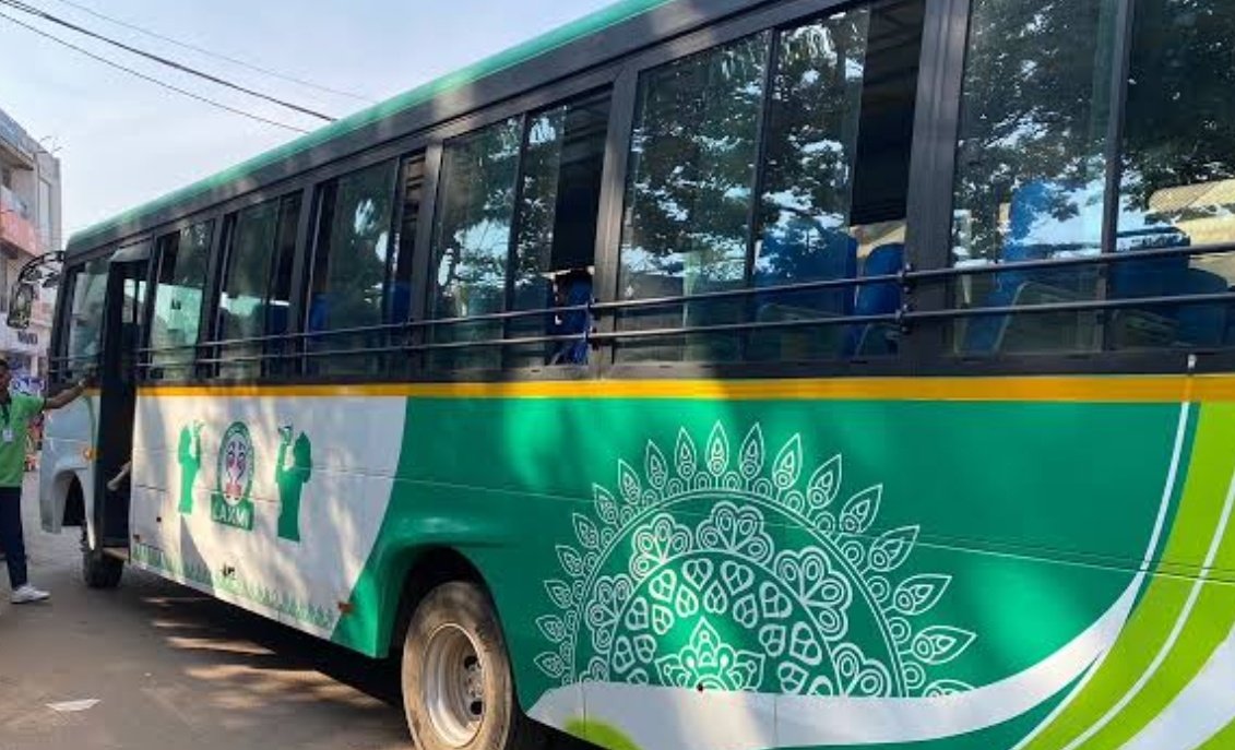You are currently viewing ଲକ୍ଷ୍ମୀ ବସ୍ ଧକ୍କାରେ ମହିଳା ଗୁରୁତର, ହସ୍ପିଟାଲରେ ଭର୍ତ୍ତି
