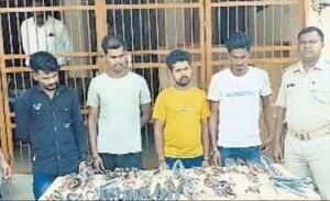 Read more about the article ଅନୁଗୁଳ ସ୍ୱୟଂଶାସିତ ମହାବିଦ୍ୟାଳୟରୁ ଚୋରି ଘଟଣା: ୪ ଗିରଫ,୧୩ କେଜି କପର ତାର ଜବତ