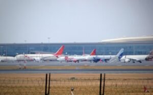 Read more about the article ‘ଅପରେସନ୍‌ ସିନ୍ଦୁର’ ପରେ ଦେଶରେ ଆଲର୍ଟ, ୧୮ ଏୟାରପୋର୍ଟ ବନ୍ଦ