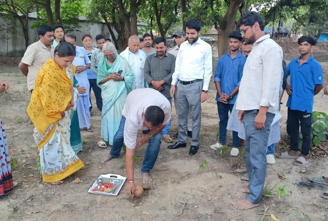 You are currently viewing ରେଡିଓ ସର୍ବୋଦୟର ନୂତନ ଗୃହର ଭିତ୍ତି ପ୍ରସ୍ତର ସ୍ଥାପନ