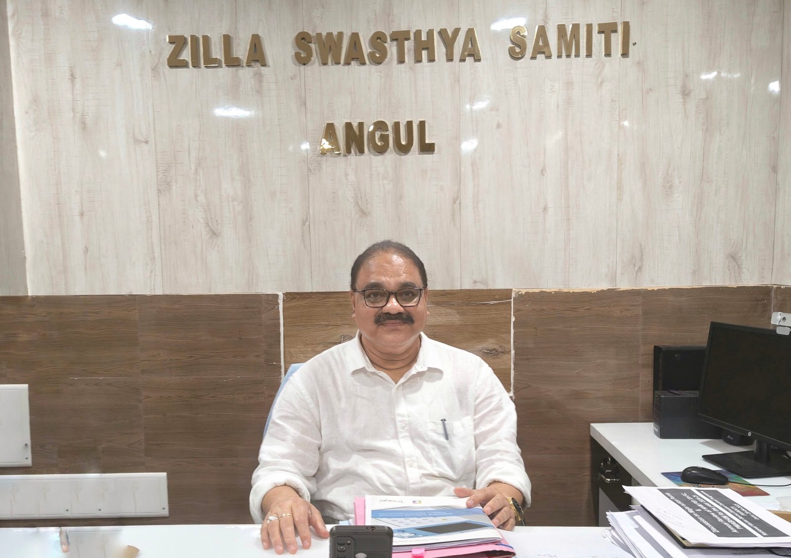 You are currently viewing ଡ଼ା ବଳ ଅନୁଗୁଳ ସିଡିଏମଓ ଦାୟିତ୍ଵ ଗ୍ରହଣ କଲେ