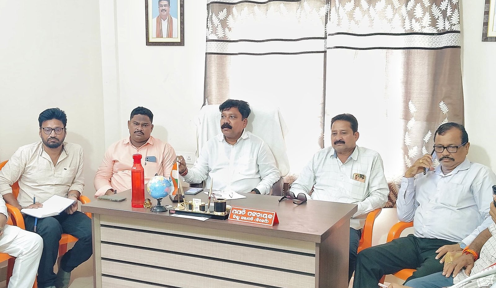 You are currently viewing ଜୁନ ୨୬ କେନ୍ଦ୍ରମନ୍ତ୍ରୀ ଧର୍ମେନ୍ଦ୍ର ପ୍ରଧାନଙ୍କ ଜନ୍ମଦିନ ପାଳନ ପାଇଁ ବ୍ୟାପକ ପ୍ରସ୍ତୁତି, ୨୫କୁ କଳା ଦିବସ ପାଳିବ ବିଜେପି