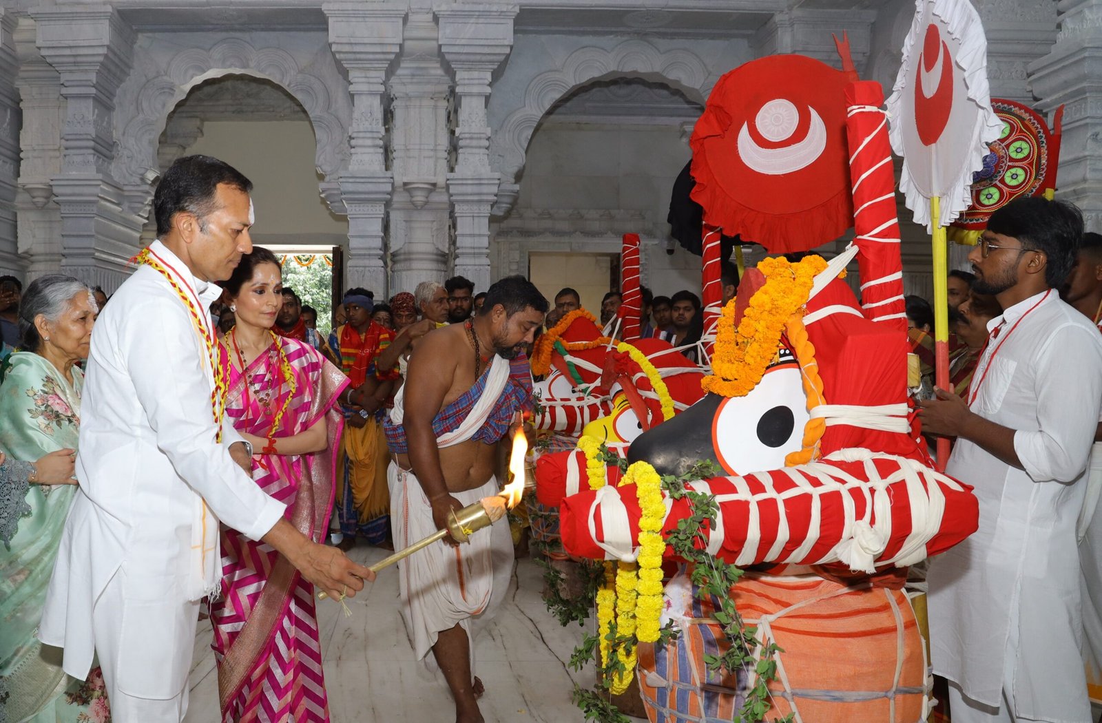 You are currently viewing ଜିନ୍ଦଲନଗରରେ ରଥଯାତ୍ରା ପାଳିତ: ସାମିଲ ହେଲେ ହଜାର ହଜାର ଶ୍ରଦ୍ଧାଳୁ