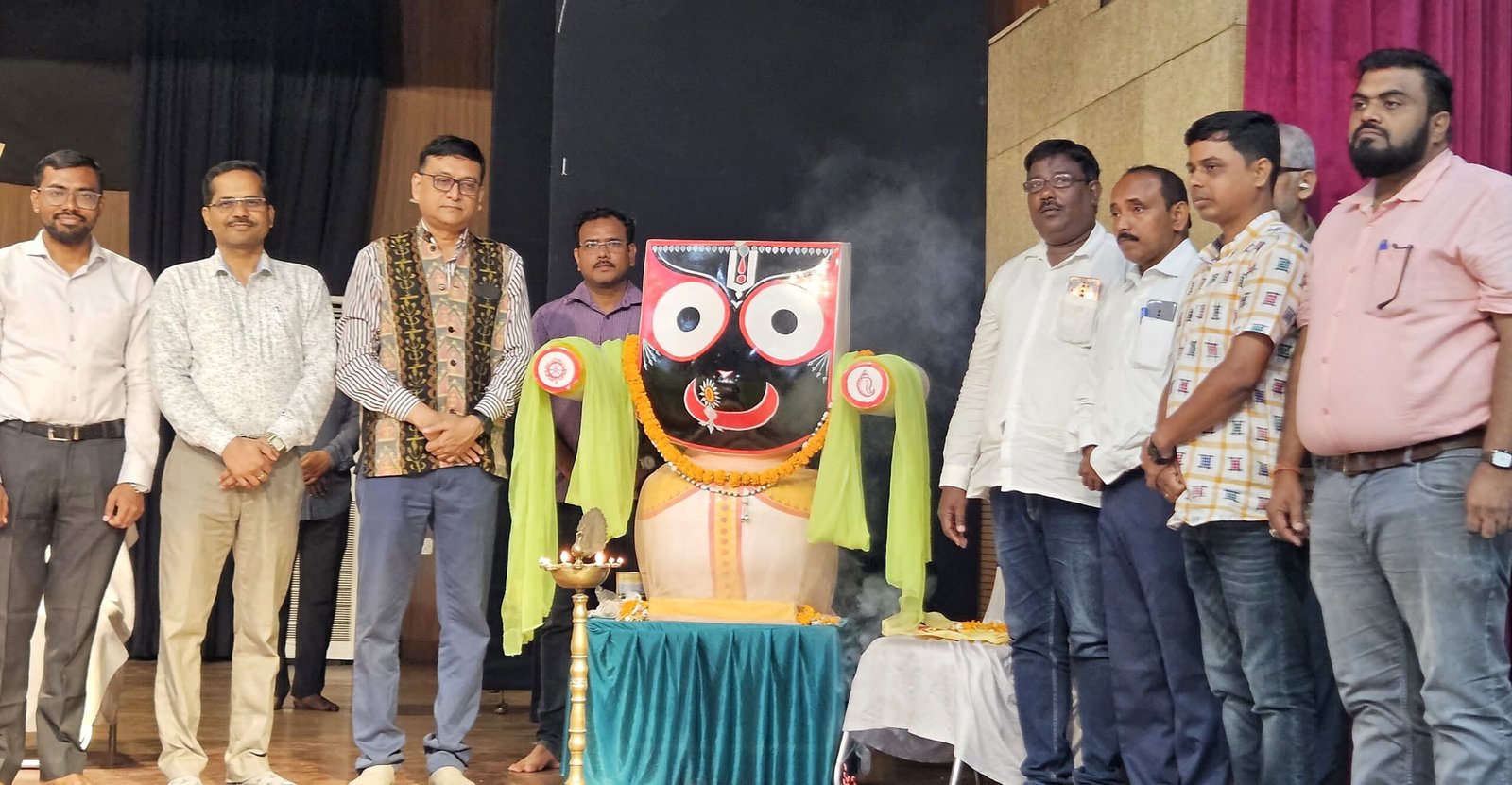 You are currently viewing ରାଜସ୍ବ ଅମଲା ସଂଘର ସାଧାରଣ ପରିଷଦ ବୈଠକ