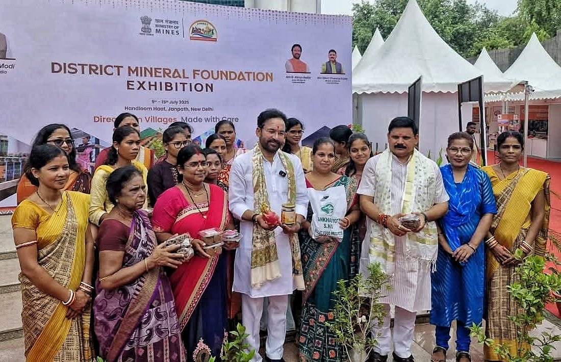 You are currently viewing ନୂଆଦିଲ୍ଲୀ ହ୍ୟାଣ୍ଡଲୁମ୍ ହାଟରେ ବାଗେଡିଆର ମାଣ୍ଡିଆ ଖାଦ୍ୟ