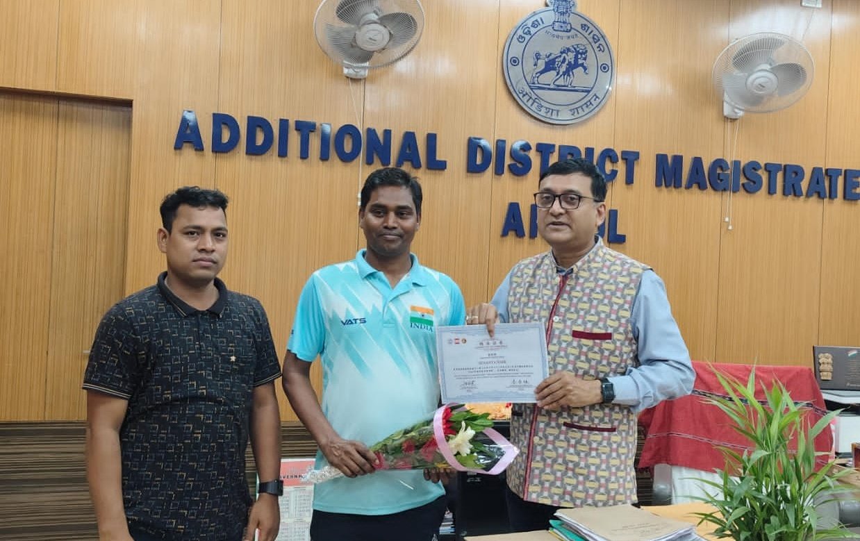 You are currently viewing ଅନୁଗୁଳର ସୁଶାନ୍ତ ନାଏକଙ୍କୁ ଅନ୍ତର୍ଜାତୀୟ ଉସୁ ବିଚାରପତି ମାନ୍ୟତା, ଚୀନରେ ହେଲେ ସମ୍ମାନିତ