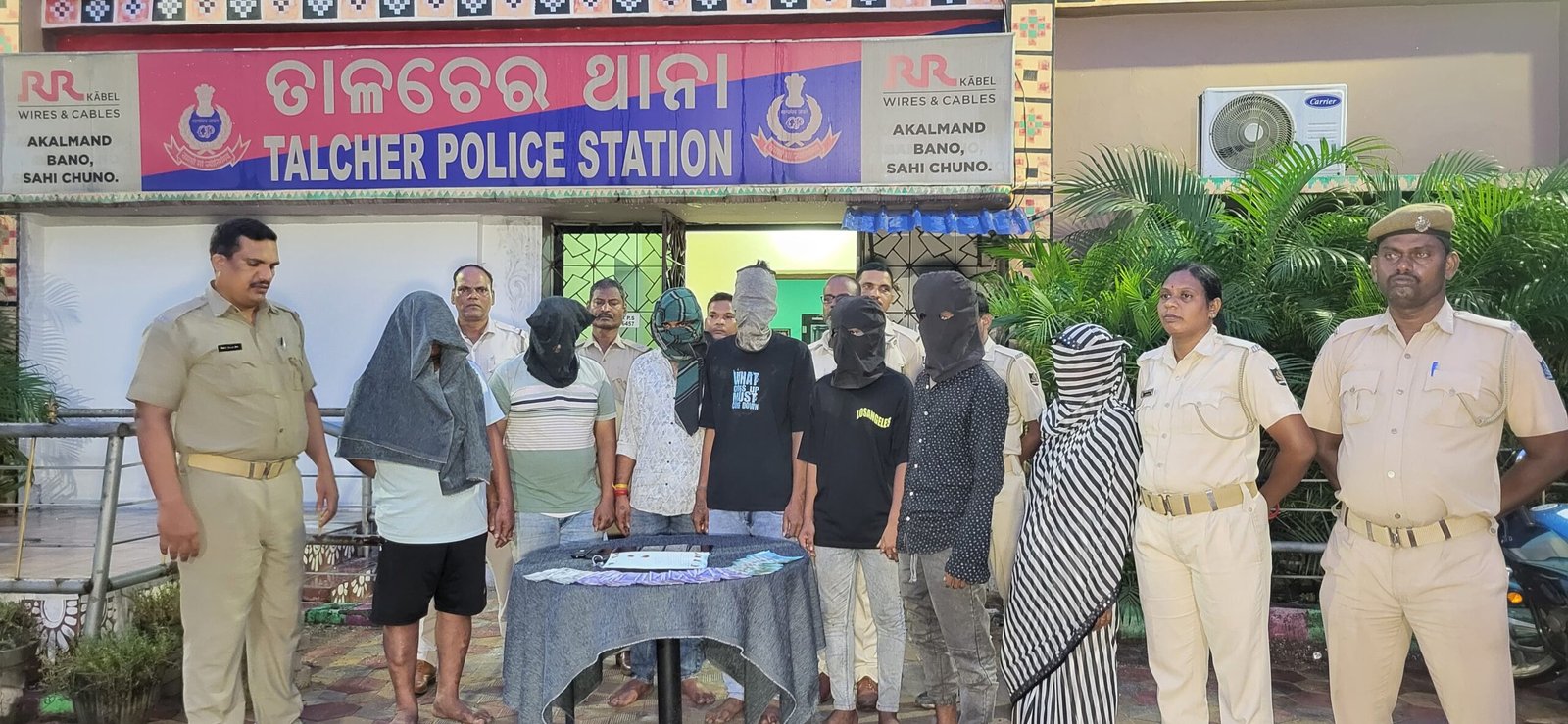 You are currently viewing ୫୩ ଗ୍ରାମ ବ୍ରାଉନସୁଗାର ଜବତ, ୭ ବେପାରୀ ଗିରଫ