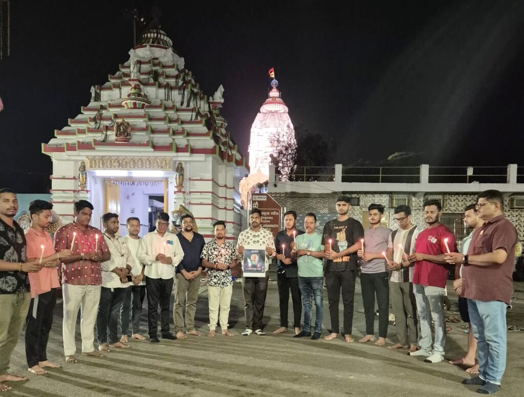 ସ୍ବେଛାସେବୀ ଓ ସଚେତନ ନାଗରିକ ମାନଙ୍କ ପକ୍ଷରୁ ସୌମ୍ଯାଶ୍ରୀଙ୍କୁ ଶ୍ରଦ୍ଧାଞ୍ଜଳି