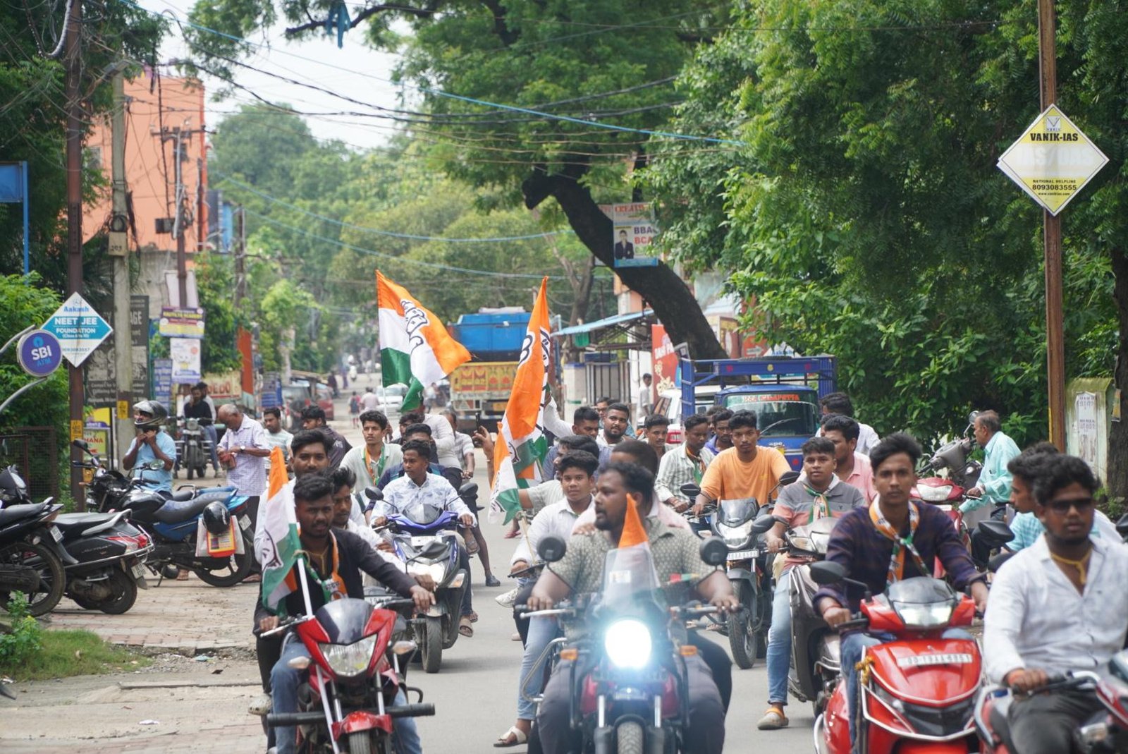 You are currently viewing ସୌମ୍ୟାଶ୍ରୀଙ୍କୁ ନ୍ୟାୟ ଦାବିରେ ଅନୁଗୁଳରେ ବନ୍ଦ ସଫଳ