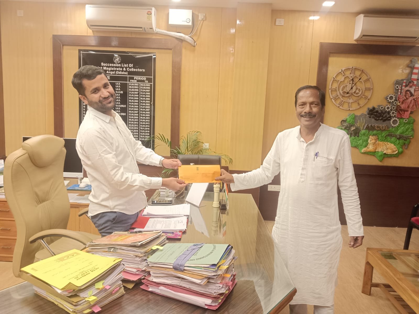 You are currently viewing ପଛୁଆବର୍ଗଙ୍କ ପାଇଁ ଥିବା ସରକାରୀ ଯୋଜନାର ବିବରଣୀ ପ୍ରଦାନ କରିବାକୁ ପୂର୍ବତନ ସାଂସଦଙ୍କ ଦାବି