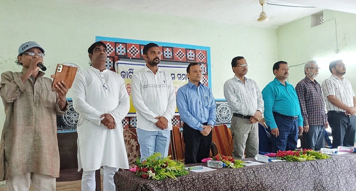 You are currently viewing କାରଗିଲ ବିଜୟ ଦିବସରେ ସହିଦଙ୍କୁ ଶ୍ରଦ୍ଧାଞ୍ଜଳି