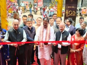 Read more about the article ଅନୁଗୁଳ ଶଙ୍କରସିନେମା ରୋଡ଼ରେ ଖୋଲିଲା “ଖିମଜୀ” ଜୁଏଲର୍ସ