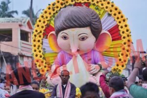 Read more about the article ତାଳଚେରରେ ଗଜାନନଙ୍କ ବିସର୍ଜନ: ପୂଜା କମିଟି ସଭାପତିଙ୍କ ଇସ୍ତଫା, ଲଡ଼ୁ ନିଲାମରେ ବିଭ୍ରାଟ