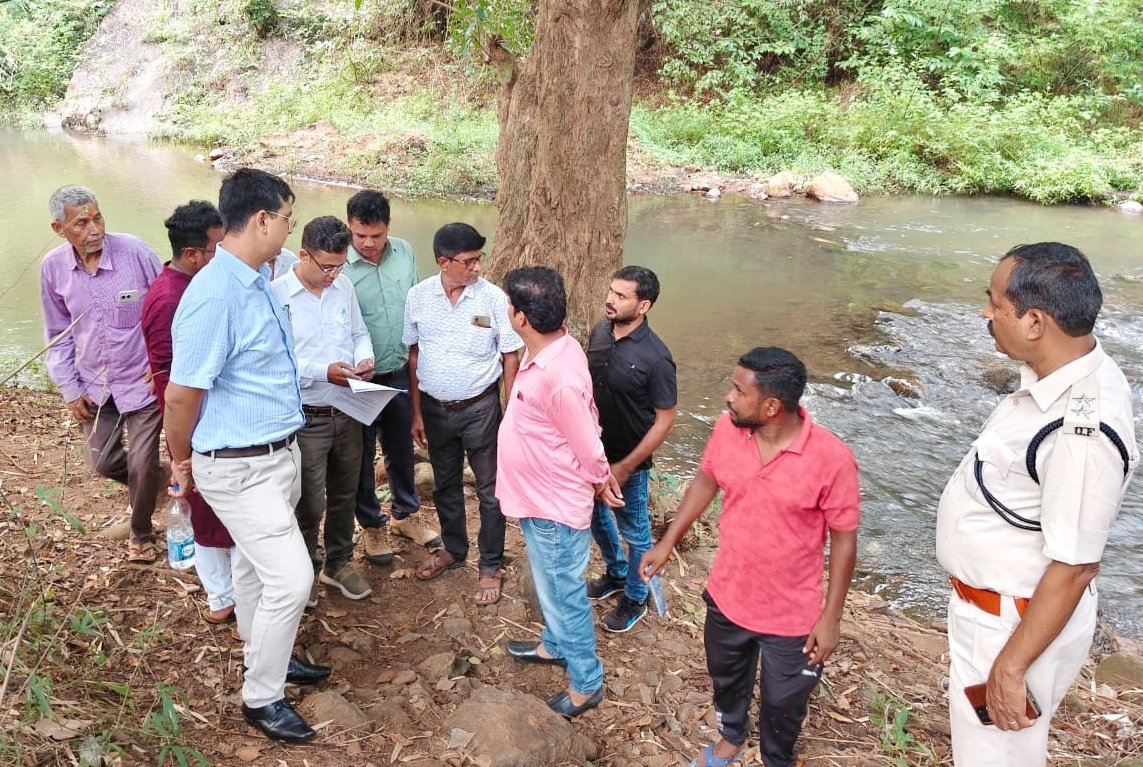 You are currently viewing ହିଡ଼ିଶିଙ୍ଗ ଜଳସେଚନ ପ୍ରକଳ୍ପ ସ୍ଥିତି ଅନୁଧ୍ୟାନ କଲେ କେନ୍ଦ୍ରୀୟ ଟିମ