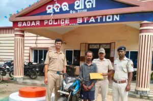 Read more about the article ଅପରେଶନ ପ୍ରହାର ଜାରି: ବ୍ରାଉନ ସୁଗାର କାରବାରରେ ଜଣେ ଗିରଫ