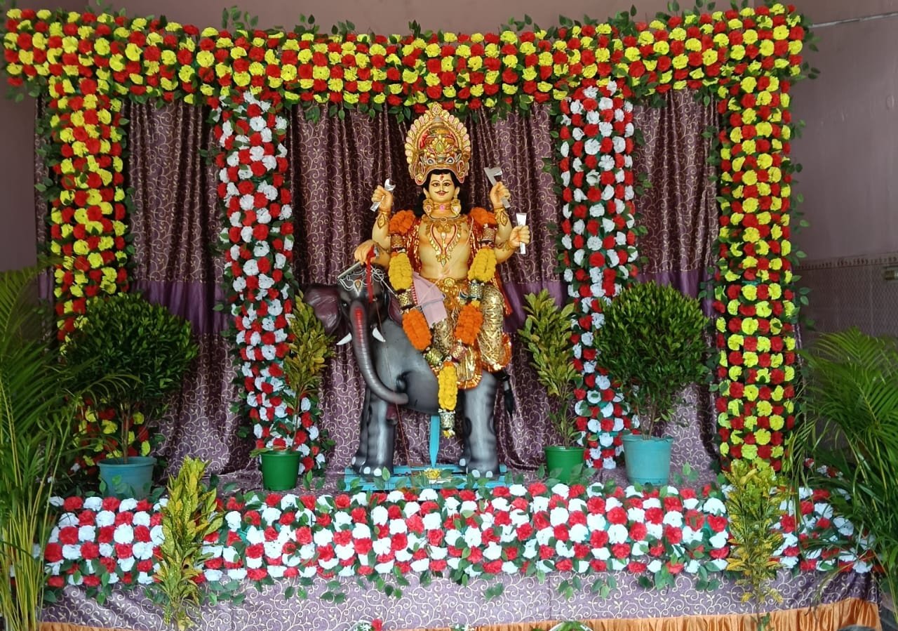 You are currently viewing ବାସନ୍ତୀ ଦୂର୍ଗା ପୂଜା ପଡିଆରେ ବିଶ୍ଵକର୍ମା ପୂଜା