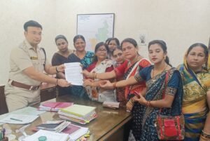 Read more about the article ମହିଳା ନିର୍ଯ୍ୟାତନା ବିରୋଧରେ ବିଜୁ ମହିଳା ଜନତା ଦଳର ବିକ୍ଷୋଭ