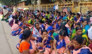 Read more about the article ଅନୁଗୁଳରେ ଜିପିଏମଏଫ୍ କର୍ମୀଙ୍କ ଗଣ ଧାରଣା
