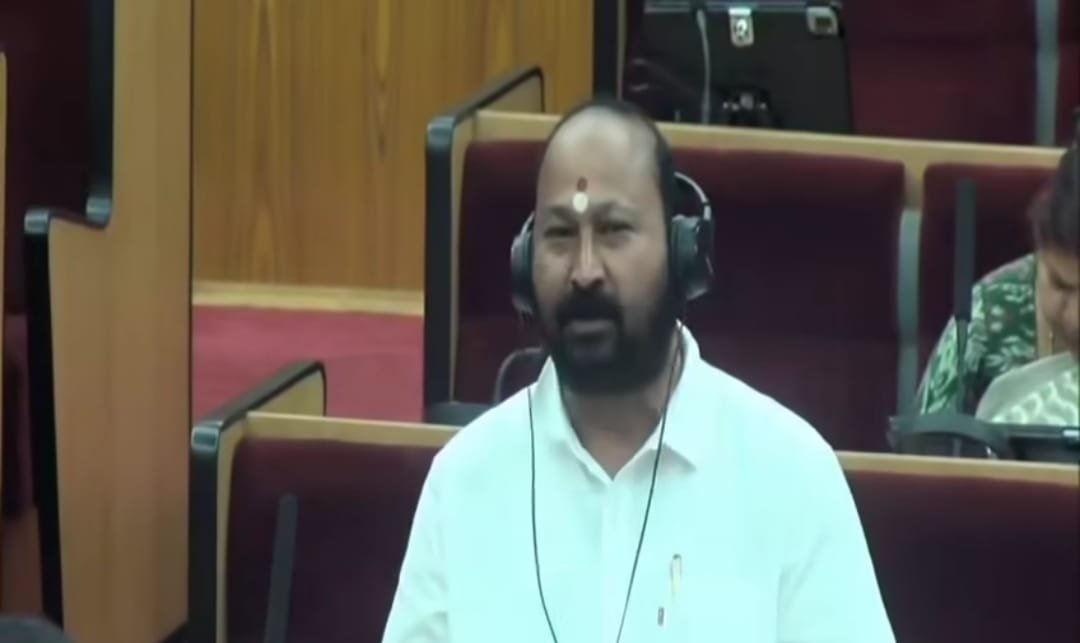 You are currently viewing ବିଧାନସଭାରେ ତାଳଚେର ଟ୍ରକ ମାଲିକଙ୍କ ଜୀବନ ଜୀବିକା ପ୍ରସଙ୍ଗ, ଦ୍ଵିତୀୟ ଥର ପାଇଁ ପ୍ରଶ୍ନ ଉଠାଇଲେ ବିଧାୟକ