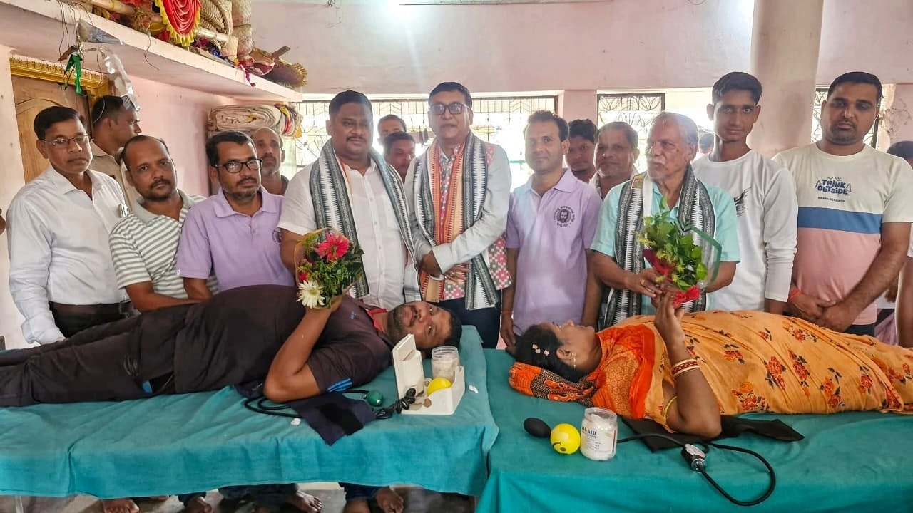 You are currently viewing ବାଲିପଟ୍ଟାରେ ଗୋପବନ୍ଧୁ ଜୟନ୍ତୀ ପାଳନ ସହ ରକ୍ତଦାନ ଶିବିର, ୫୬ ୟୁନିଟ୍ ରକ୍ତ ସଂଗ୍ରହ