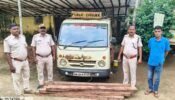 ବନ୍ତଳାରେ ଶାଳ କାଠ ସହ ଟାଟା ଏସି ଗାଡ଼ି ଜବତ