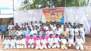 Read more about the article କରାଟେ ବେଲଟ୍ ପରୀକ୍ଷଣ ଶିବିର