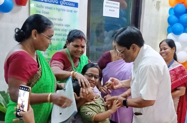 You are currently viewing ଅନୁଗୁଳ ଜିଲ୍ଲାରେ ପଲ୍ସ ପୋଲିଓ ଟିକାକରଣ ଅଭିଯାନ ଆରମ୍ଭ