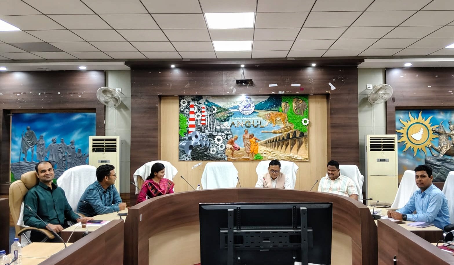 You are currently viewing ସର୍ଦ୍ଦାର ପଟେଲଙ୍କ ୧୫୦ତମ ଜନ୍ମ ବାର୍ଷିକୀ: ‘ୟୁନିଟି ମାର୍ଚ୍ଚ’ ପାଇଁ ପ୍ରସ୍ତୁତି ବୈଠକ