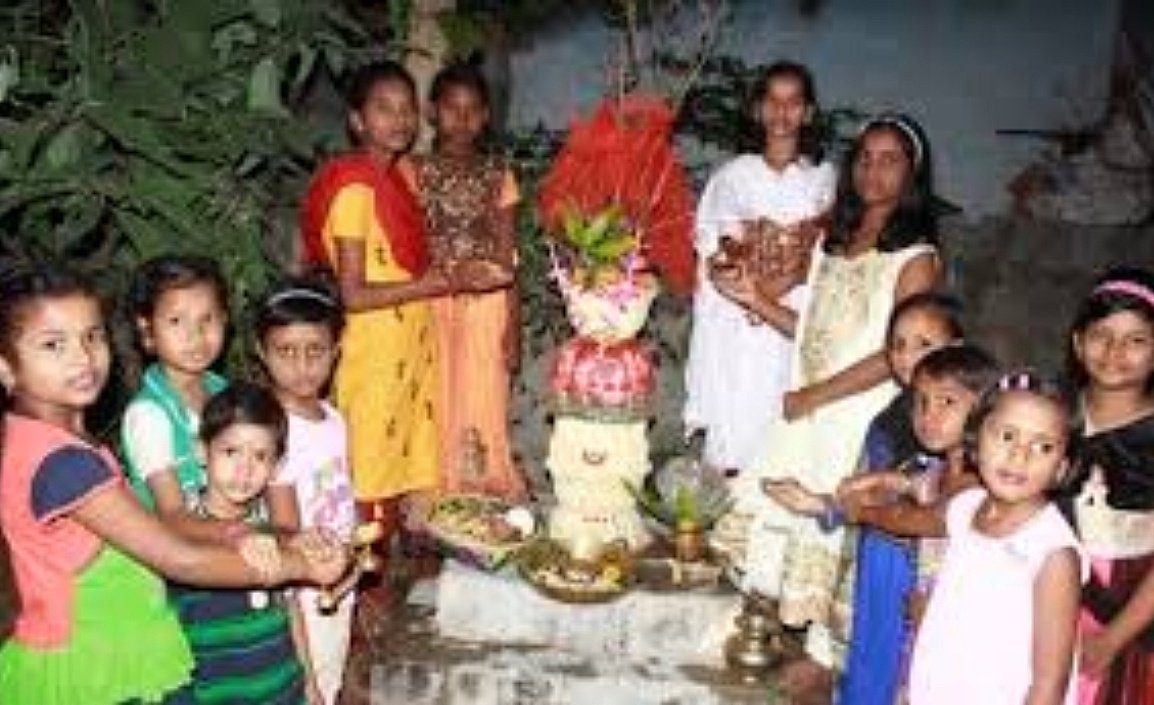 You are currently viewing ରାଣୀଗୋଡ଼ାରେ କୁମାର ପୂର୍ଣ୍ଣିମା ଉତ୍ସବ ଓ ଗ୍ରାମେଶ୍ୱରୀ ବଗାଧରଙ୍କ ବାର୍ଷିକ ପୂଜା ଆୟୋଜିତ