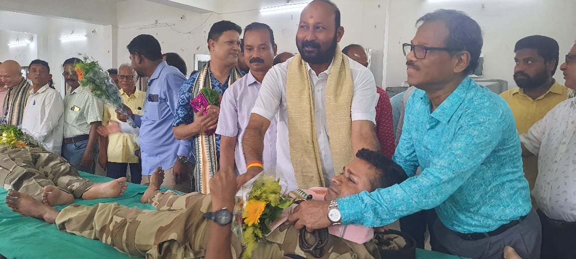 You are currently viewing ପିଏମ୍ ଶ୍ରୀ ହାଇସ୍କୁଲର ୭୫ତମ ବାର୍ଷିକ ଉତ୍ସବରେ ବିଶାଳ ସ୍ୱାସ୍ଥ୍ୟ ଓ ରକ୍ତଦାନ ଶିବିର