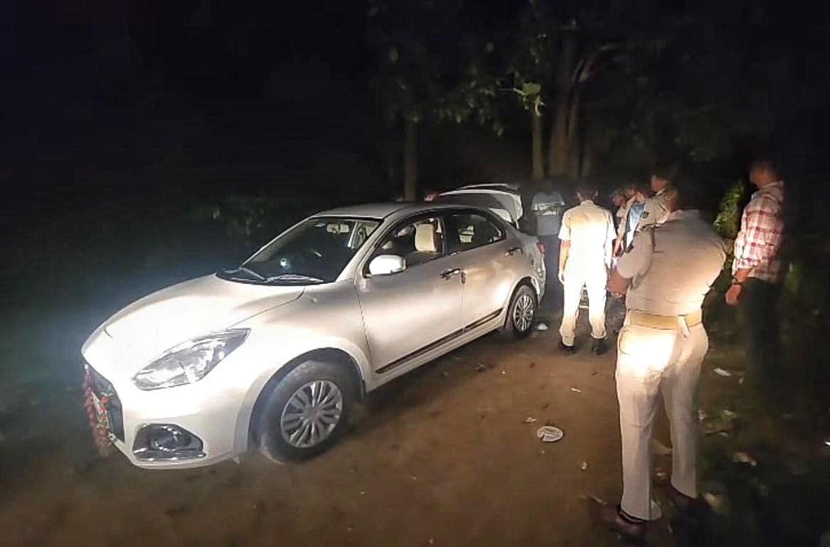 You are currently viewing ଗଞ୍ଜେଇ ପ୍ୟାକିଙ୍ଗ ବେଳେ ଚଢ଼ାଉ: ଗଞ୍ଜେଇ ସମେତ କାର ଜବତ, ଜଣେ ଗିରଫ