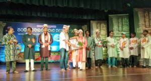 Read more about the article ବୋଇତ ବନ୍ଦାଣ ମହୋତ୍ସବର ୨ୟ ସନ୍ଧ୍ୟା: ଦଳଗତ ଲୋକ ନୃତ୍ୟରେ ଦର୍ଶକ ବିଭୋର