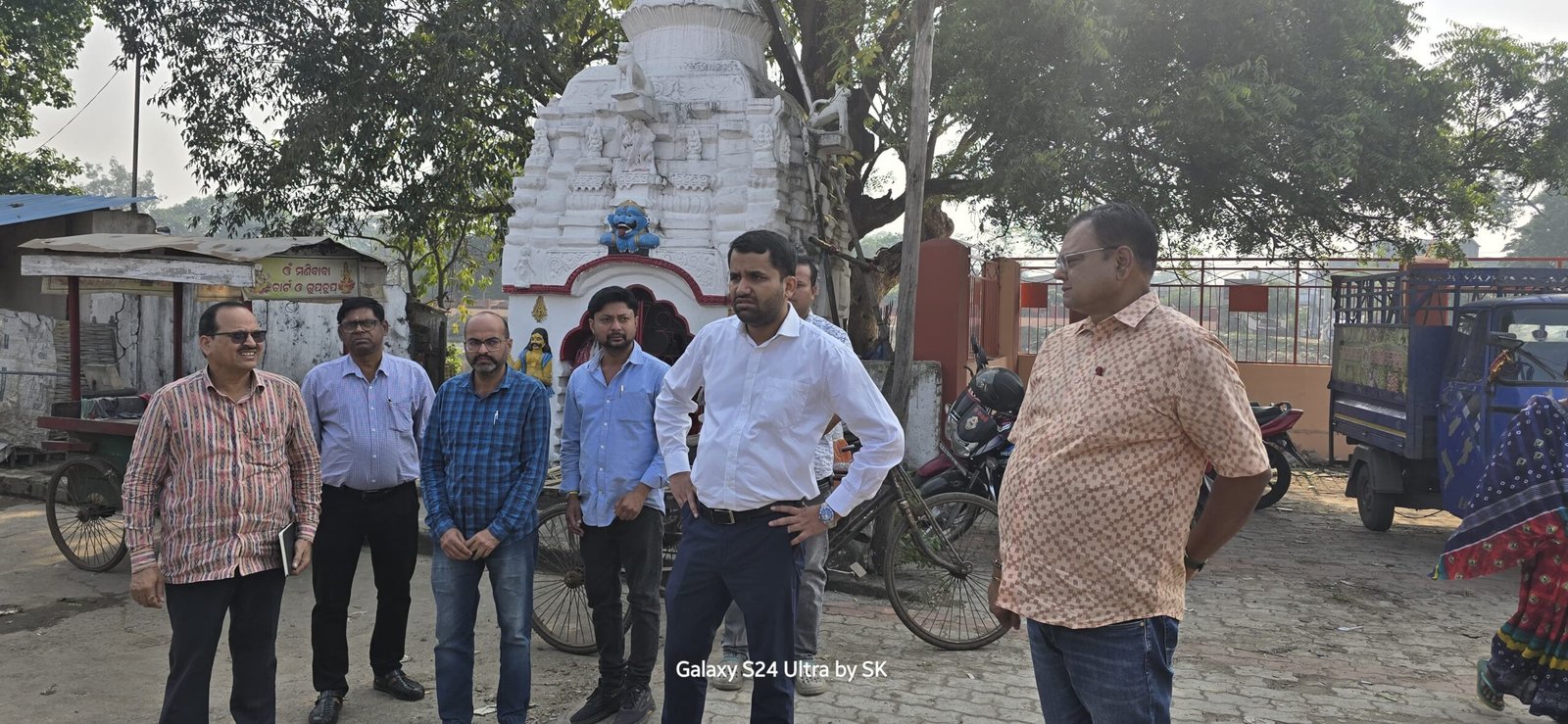 You are currently viewing ଚମକିବ ଅନୁଗୁଳ ଡେଲି ମାର୍କେଟ୍‌, କ୍ଷେତ୍ର ପରିଦର୍ଶନ କଲେ ଜିଲ୍ଲାପାଳ