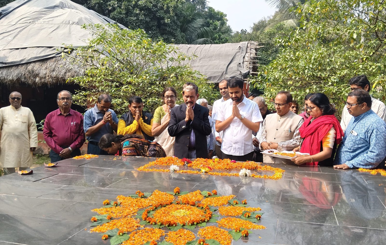 You are currently viewing ମହାନ ଜନନାୟକ ନବକୃଷ୍ଣ ଚୌଧୁରୀଙ୍କ ଜୟନ୍ତୀ ପାଳିତ: ଓଡିଆ ଜନମାନସରେ ଆଜିବି ବଞ୍ଚି ରହିଛନ୍ତି ନବକୃଷ୍ଣ