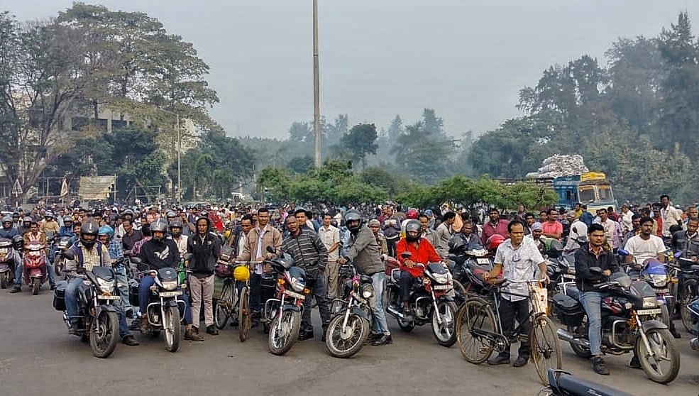 You are currently viewing ନାଲକୋ ଠିକା ସଂସ୍ଥାରେ ଏନବିସିସି କମ୍ପାନୀକୁ କାର୍ଯ୍ୟାଦେଶ ପ୍ରଦାନକୁ ନାଲକୋ ଠିକାଦାର ମହାସଂଘର ଜୋରଦାର ବିରୋଧ