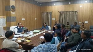 Read more about the article ପାଳଲହଡ଼ାରେ ଜରୁରୀ ବୈଠକ: ଜାତୀୟ ରାଜପଥ ୪୯ ଓ ୧୪୯ରେ ଦୁର୍ଘଟଣା ରୋକିବାକୁ ଉପଜିଲ୍ଲାପାଳଙ୍କ ନିର୍ଦ୍ଦେଶ