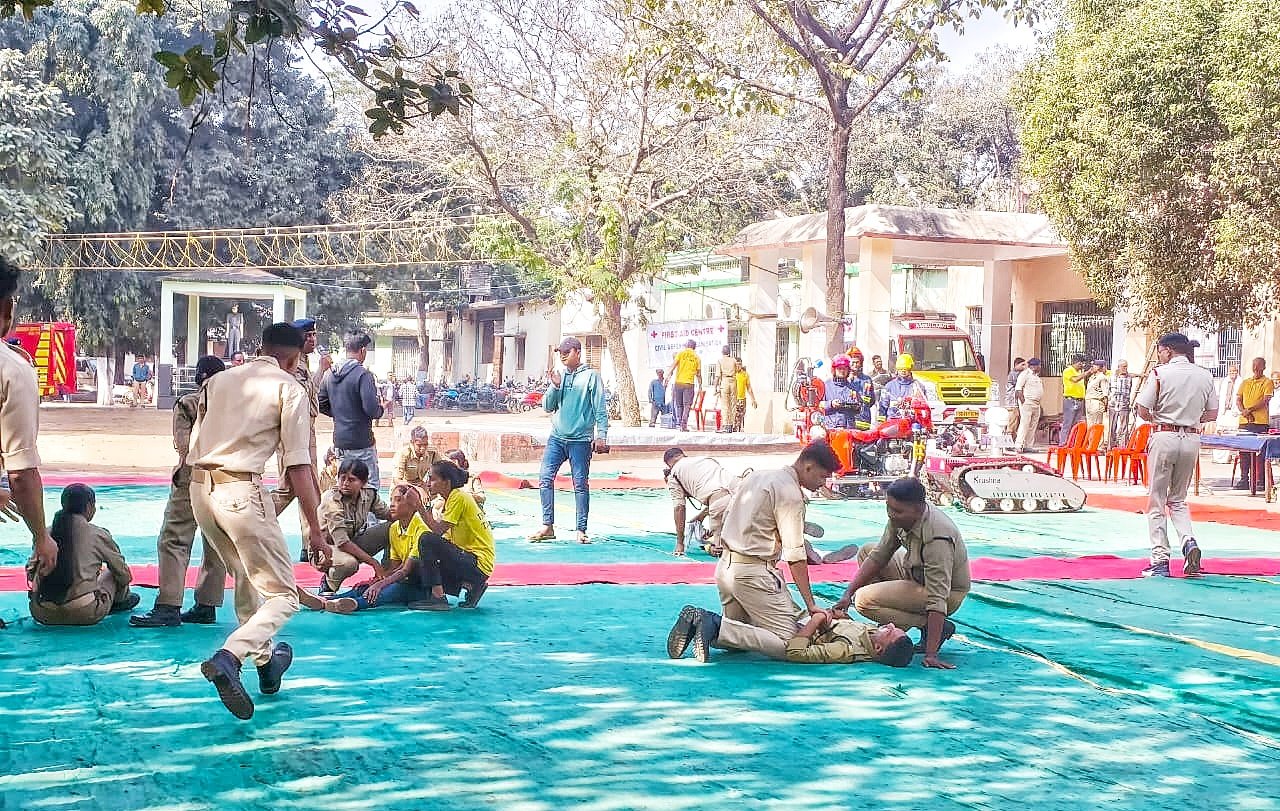 You are currently viewing ବେସାମରିକ ପ୍ରତିରକ୍ଷା ଦିବସ ପାଳିତ