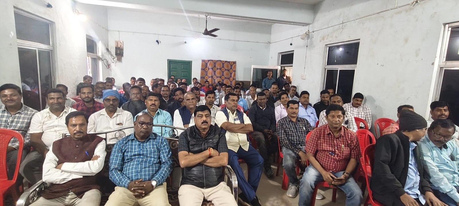 You are currently viewing ଓଡିଶା ବିଦ୍ୟୁତ କର୍ମଚାରୀ ମହାସଂଘ, ଚାଇଁପାଳ ଶାଖାର ସାଧାରଣ ପରିଷଦ ବୈଠକ: ଡିଭିଜନ ସମ୍ପାଦକ ବିକାଶ ଓ ସହ-ସମ୍ପାଦକ ଭାବେ ରଂଜିତ ମନୋନୀତ