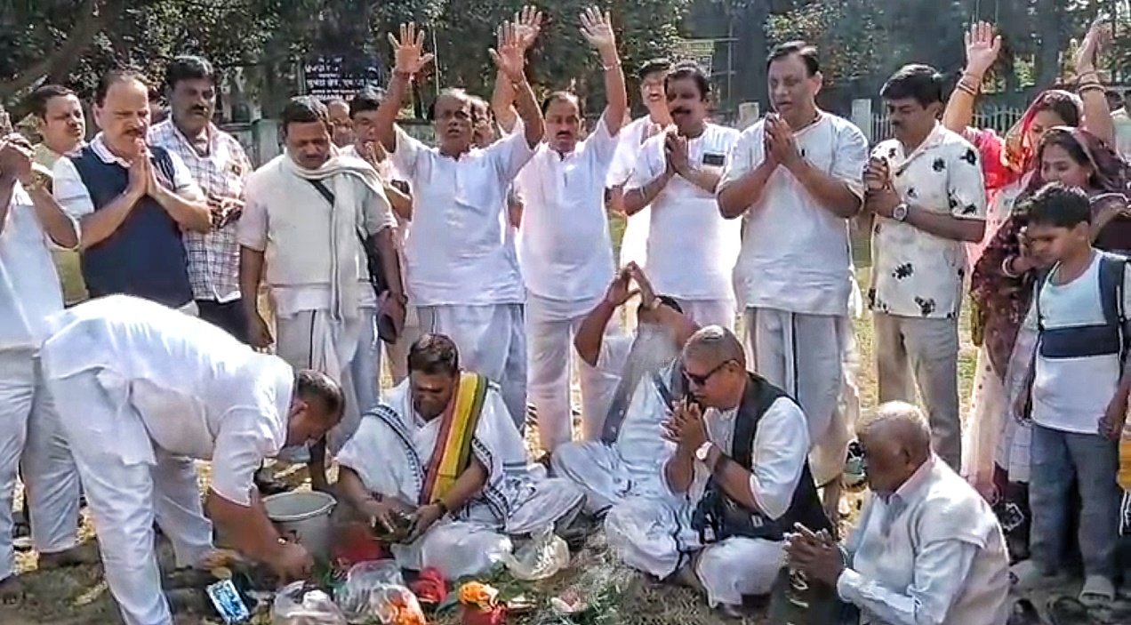 You are currently viewing ଶ୍ରୀ ଶ୍ରୀ ଠାକୁର ଅନୁକୂଳଚନ୍ଦ୍ରଙ୍କର ୧୩୮ ତମ ଜନ୍ମ ମହା ମହୋତ୍ସବ ପାଇଁ ପ୍ରସ୍ତୁତି ବୈଠକ