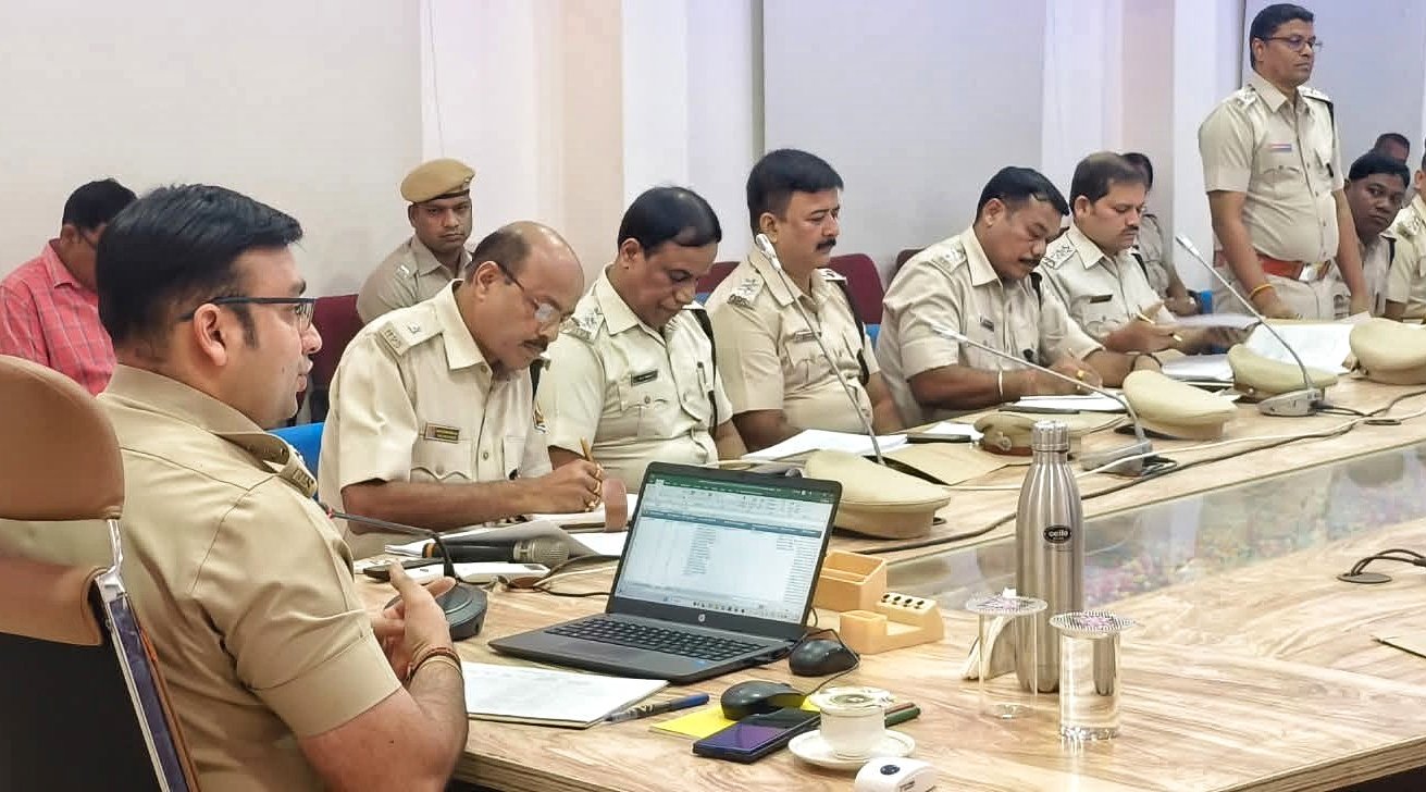 You are currently viewing ଅନୁଗୁଳ ପୋଲିସର ମାସିକ ଅପରାଧ ସମୀକ୍ଷା ବୈଠକ