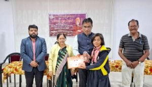 Read more about the article ବିବେକାନନ୍ଦ ଜୟନ୍ତୀରେ କୁନି ଚିତ୍ରଶିଳ୍ପୀ ପୁରସ୍କୃତ