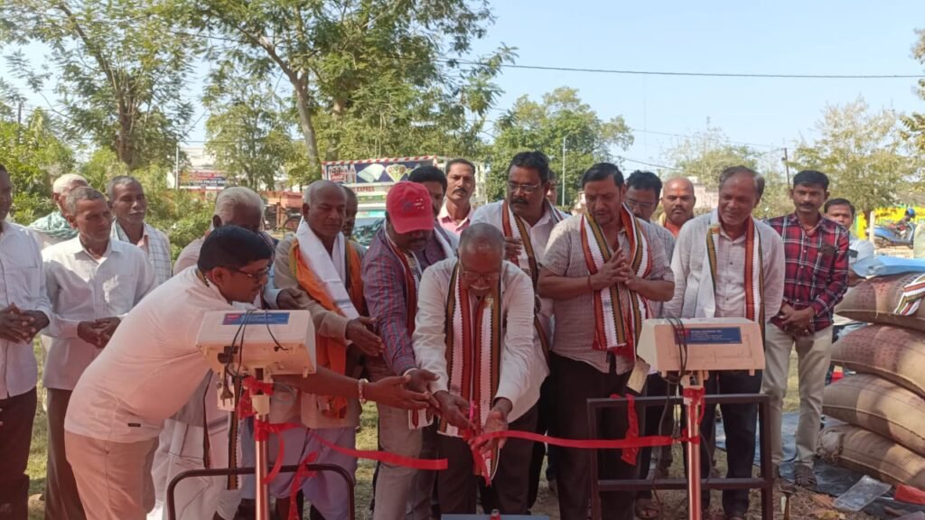 ଠାକୁରଗଡ଼ ସମବାୟ ସମିତିରେ ଧାନ ମଣ୍ଡି ଉଦ୍‌ଘାଟିତ