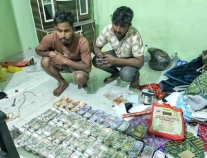 Read more about the article ବ୍ରାଉନସୁଗାର କାରବାରର ପର୍ଦ୍ଦାଫାସ: ୩୦ ଗ୍ରାମ ବ୍ରାଉନ ସୁଗାର ଓ ନଗଦ ୨୬ ଲକ୍ଷରୁ ଊର୍ଦ୍ଧ୍ବ ଟଙ୍କା ଜବତ